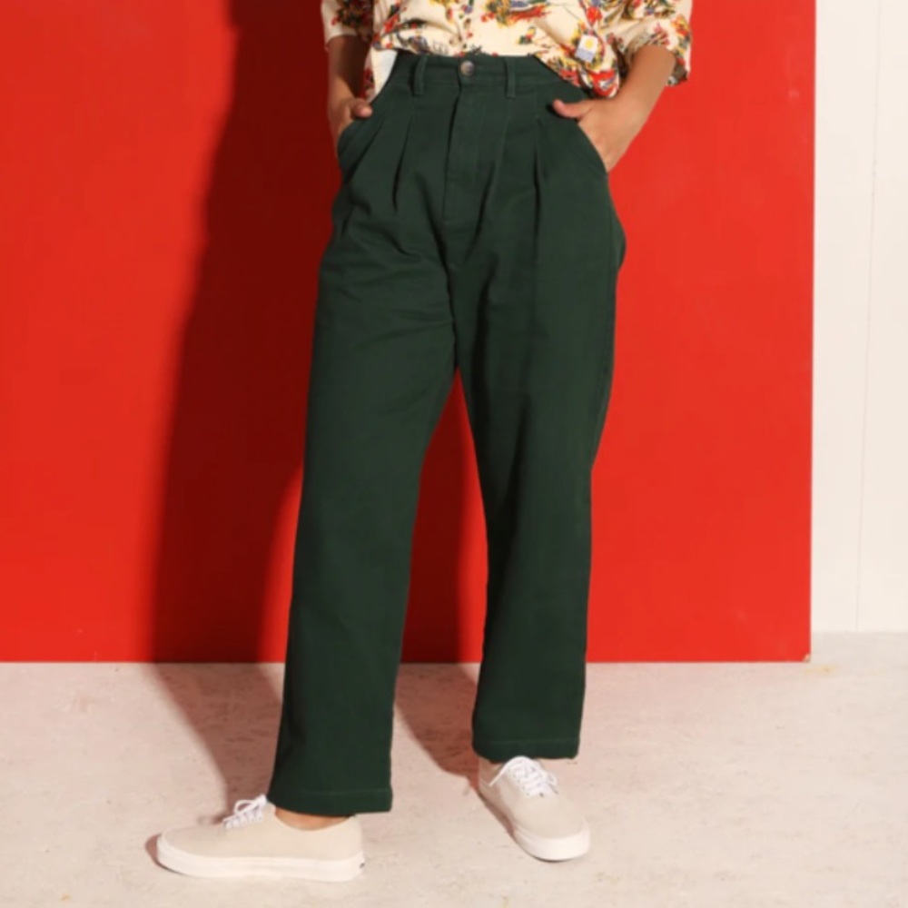 LF Markey, classic slacks, forest green, NWT still in original package.